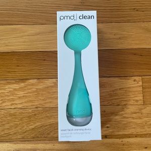PMD Smart Facial Cleansing Device